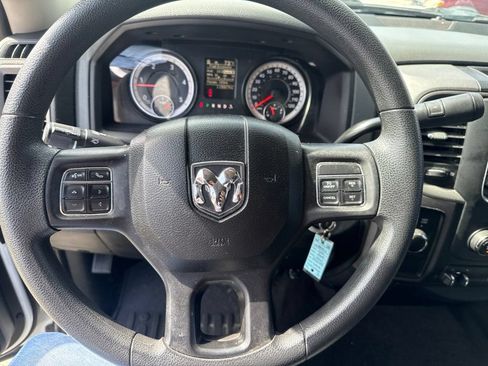 Used 2016 RAM 2500 Tradesman w/ Chrome Appearance Group AWD/4WD image 13