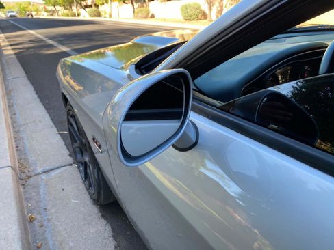 Used 2019 Dodge Challenger R/T image 19