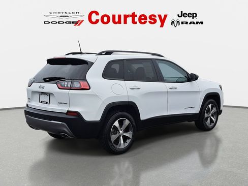 Certified 2022 Jeep Cherokee Limited AWD/4WD image 4