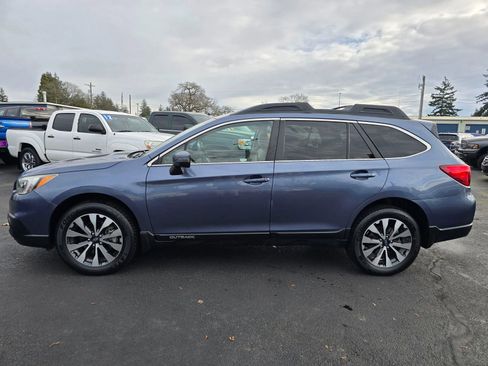 Used 2016 Subaru Outback 3.6R Limited image 2
