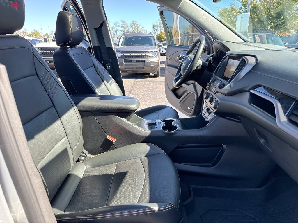 Used 2022 GMC Terrain AT4 w/ Infotainment Package II AWD/4WD image 23