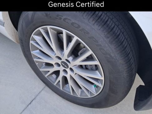 Certified 2025 Genesis GV80 2.5T Standard image 11