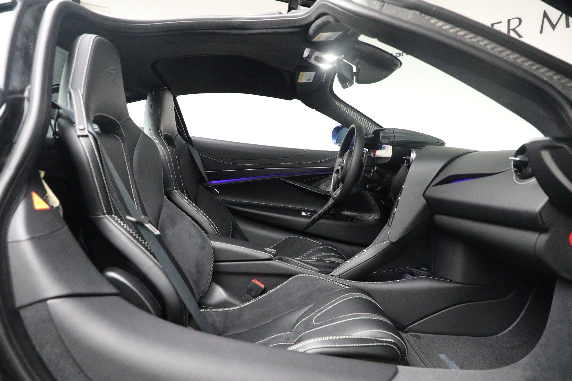 Used 2026 McLaren 750S RWD image 20