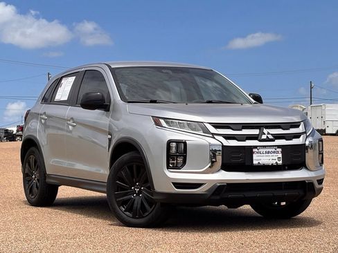 Used 2026 Mitsubishi Outlander Sport AWD image 2