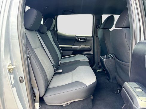 Used 2020 Toyota Tacoma TRD Sport RWD image 24