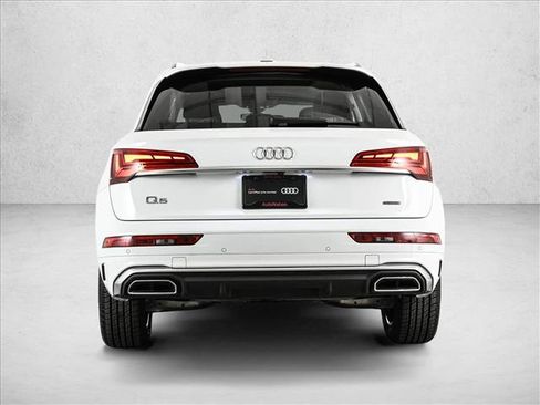 Certified 2024 Audi Q5 2.0T Premium Plus AWD/4WD image 7