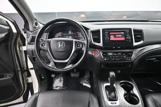 Used 2017 Honda Ridgeline RTL image 11