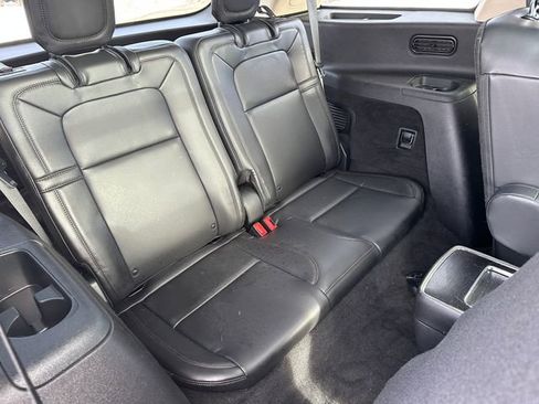 Used 2020 Lincoln Aviator Reserve w/ Equipment Group 202A image 11