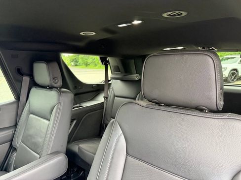 Certified 2025 GMC Yukon Denali AWD/4WD image 8