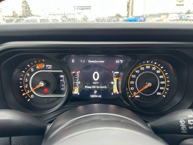 Used 2025 Jeep Wrangler Unlimited Rubicon AWD/4WD image 20