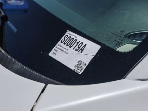 Certified 2024 Honda HR-V LX image 30