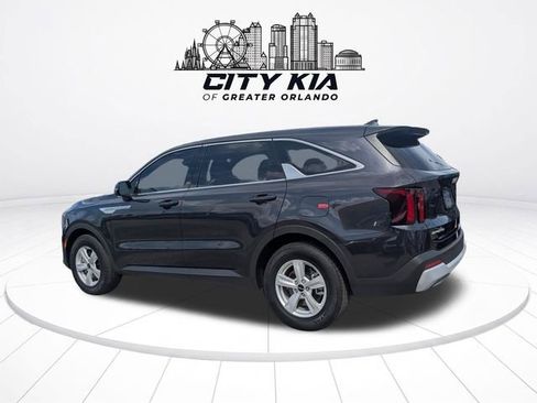 New 2026 Kia Sorento LX FWD image 5