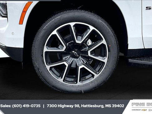 New 2026 Chevrolet Suburban RST w/ Comfort Package RWD image 7