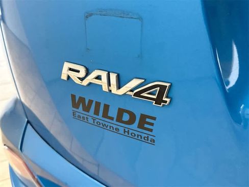 Used 2018 Toyota RAV4 XLE image 13