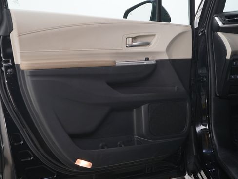 Used 2023 Toyota Sienna XLE w/ XLE Plus Package AWD/4WD image 21