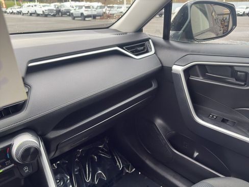 Used 2024 Toyota RAV4 LE image 12