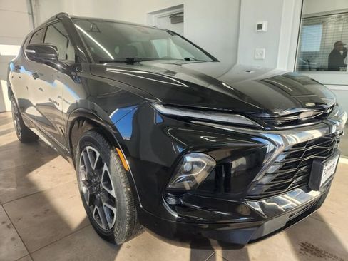 Used 2023 Chevrolet Blazer RS w/ Driver Confidence II Package AWD/4WD image 2