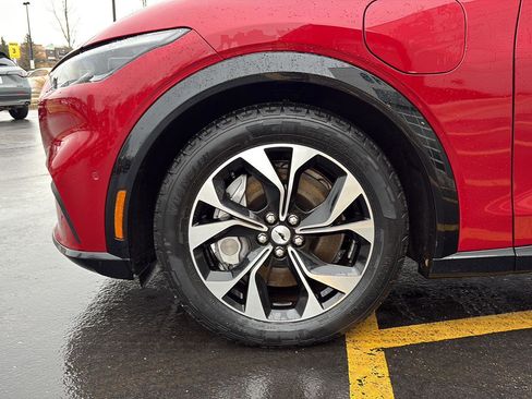 Used 2021 Ford Mustang Mach-E Premium image 26