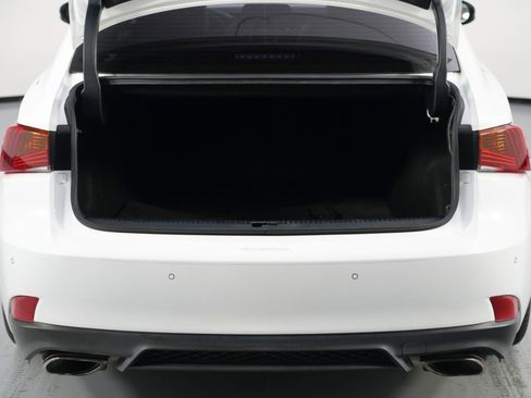 Used 2019 Lexus IS 300 F Sport w/ F Sport Package image 9