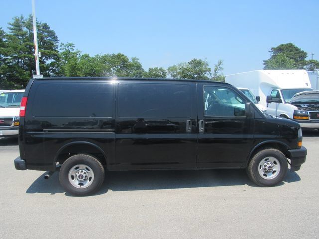 Used 2020 GMC Savana 2500 RWD image 3