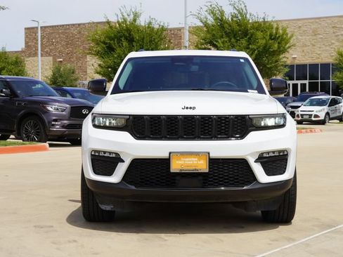 Certified 2024 Jeep Grand Cherokee Limited w/ Black Appearance Package RWD image 2