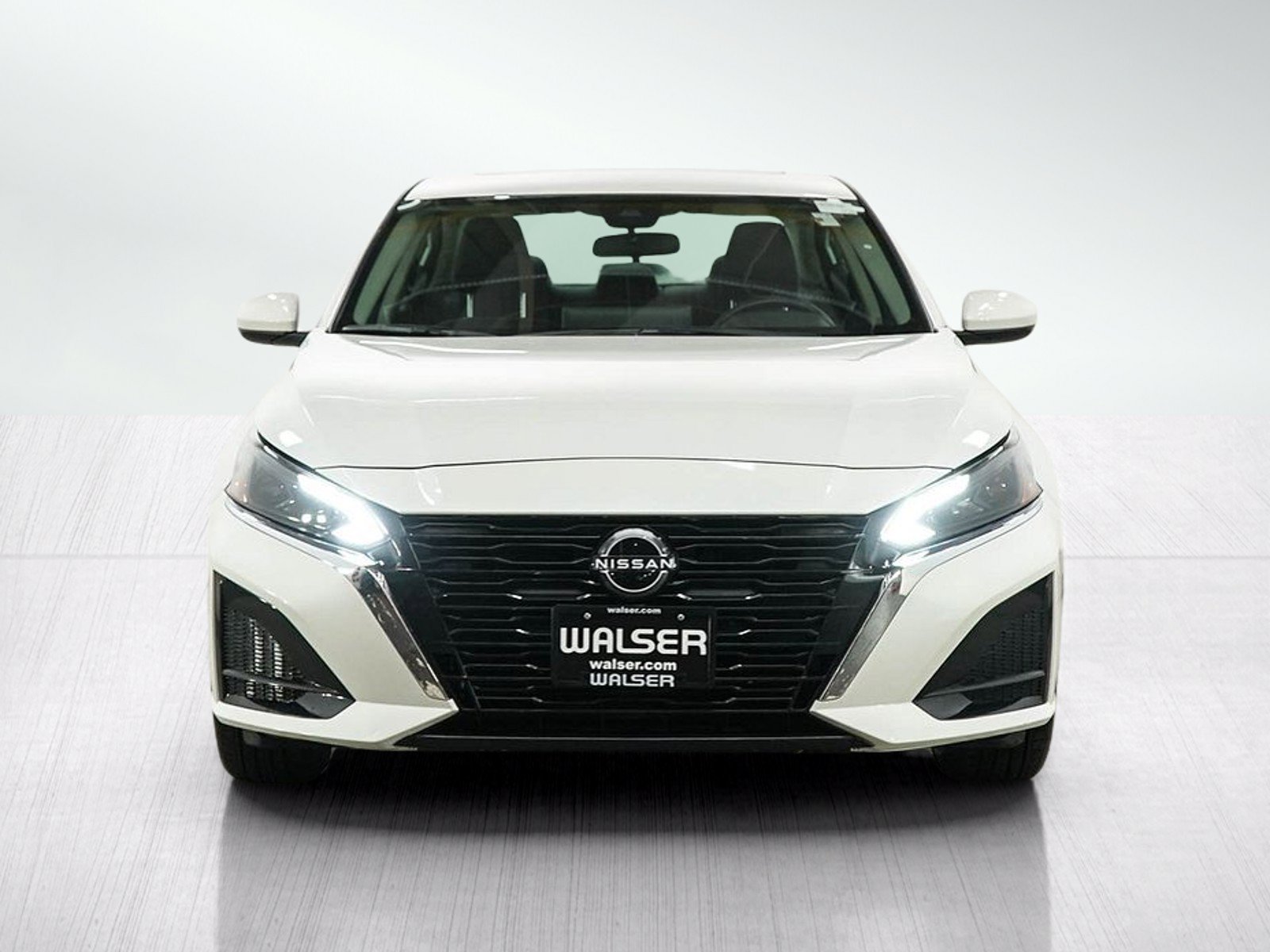 Used 2023 Nissan Altima 2.5 SV w/ SV Premium Package AWD/4WD image 8