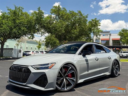Used 2022 Audi RS 7 Sportback w/ Black Optic Package AWD/4WD image 10