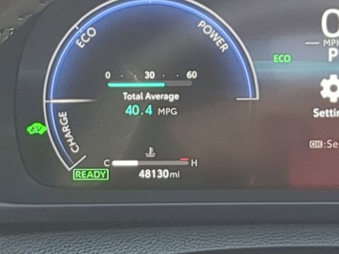 Used 2023 Toyota Crown Limited image 22