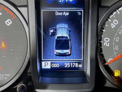 Certified 2022 Toyota Tacoma SR image 12