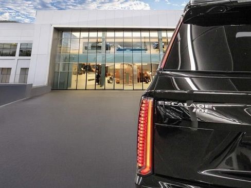 Used 2026 Cadillac Escalade IQL Sport 1 AWD/4WD image 24