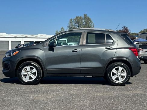 Used 2020 Chevrolet Trax LT AWD/4WD image 6