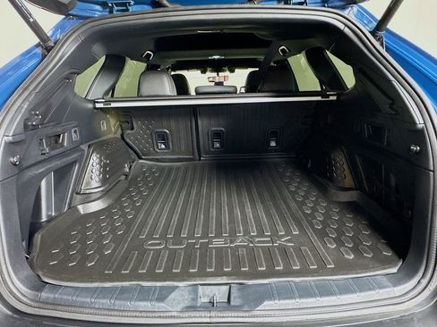 Used 2022 Subaru Outback Wilderness w/ Wilderness Package image 31