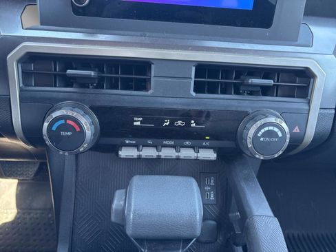 Certified 2025 Toyota Tacoma SR5 image 20