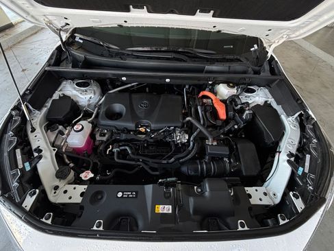 Used 2025 Toyota RAV4 LE image 36