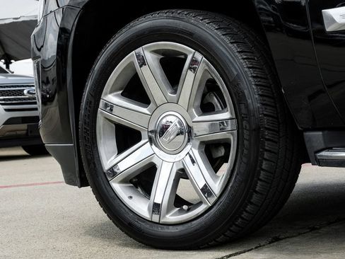 Used 2019 Cadillac Escalade Luxury AWD/4WD image 61