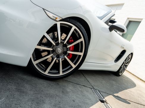 Used 2013 Porsche Boxster S RWD image 4