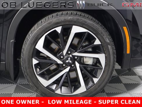 Used 2022 Mitsubishi Outlander SE image 3