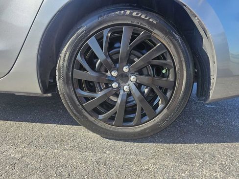 Used 2013 MAZDA MAZDA3 i SV image 4