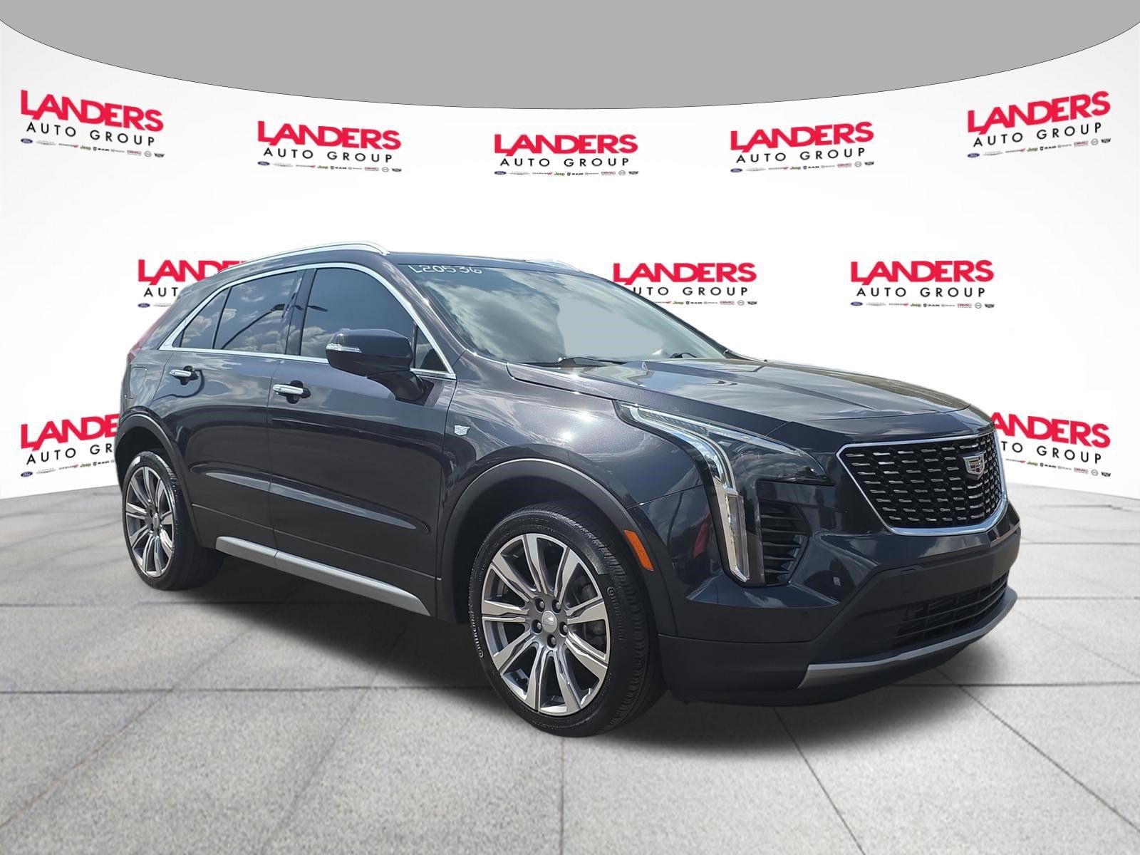 Used 2023 Cadillac XT4 Premium Luxury w/ Cold Weather Package FWD image 1