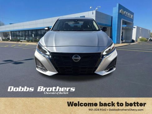 Used 2024 Nissan Altima 2.5 SV image 8