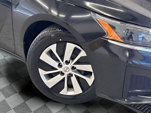 Used 2023 Nissan Altima 2.5 S FWD image 27