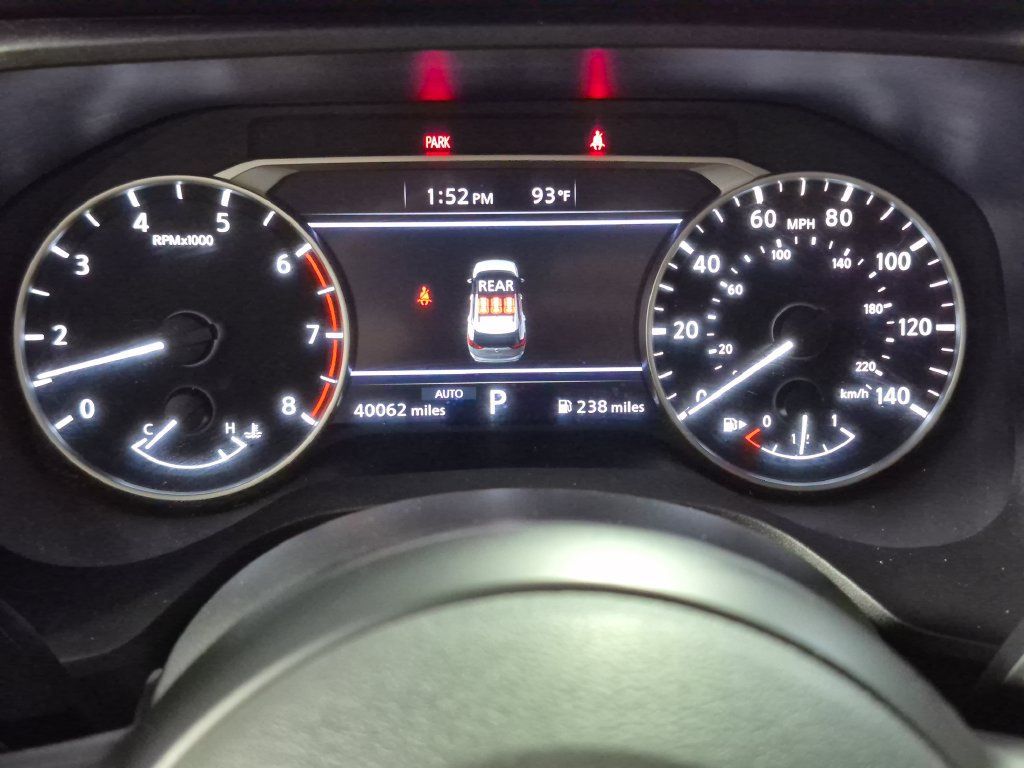 Used 2024 Nissan Rogue S AWD/4WD image 14