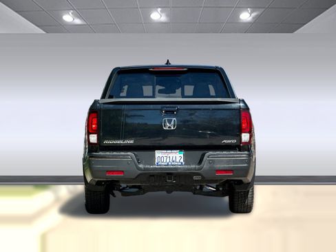 Used 2018 Honda Ridgeline Black Edition image 9