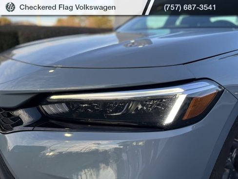 Used 2023 Honda Civic Sport image 12