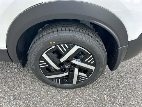 New 2026 Nissan Kicks SV image 11