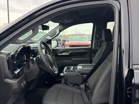 Used 2026 Chevrolet Silverado 1500 LT AWD/4WD image 7