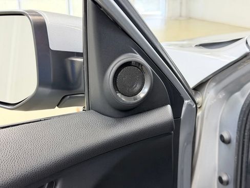 Used 2017 Honda Civic EX-T image 9