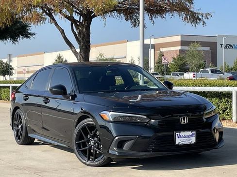 Used 2024 Honda Civic Sport image 2