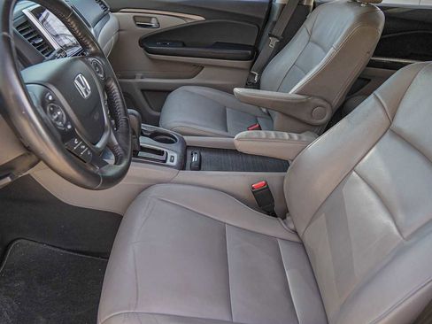 Used 2017 Honda Pilot EX-L image 10