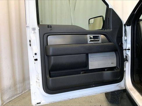 Used 2014 Ford F150 Raptor w/ Equipment Group 801A Luxury image 21